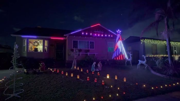 Red and blue roof lights over the yard